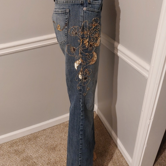 Embroidered Sequins Jeans - Picture 3 of 8